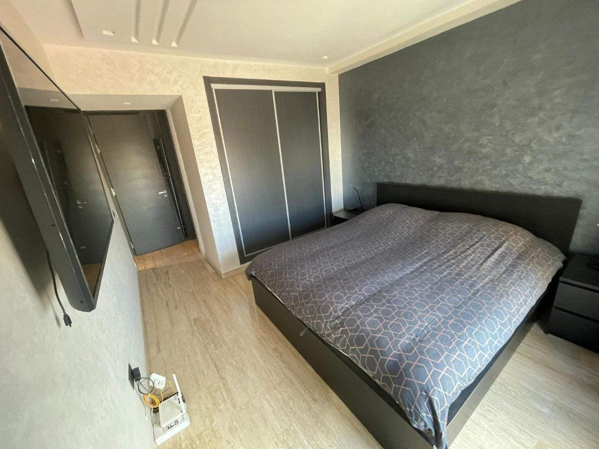 Appartement Haut Standing Proche Gare Casa Voyageur Casablanca Exterior photo